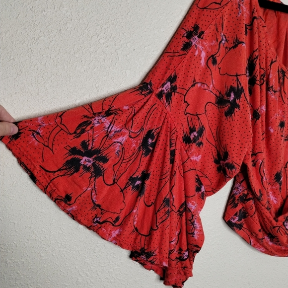 Free People Last Time Orange Print Surplice Bell Sleeve Crop Top Size Medium - Picture 3 of 8